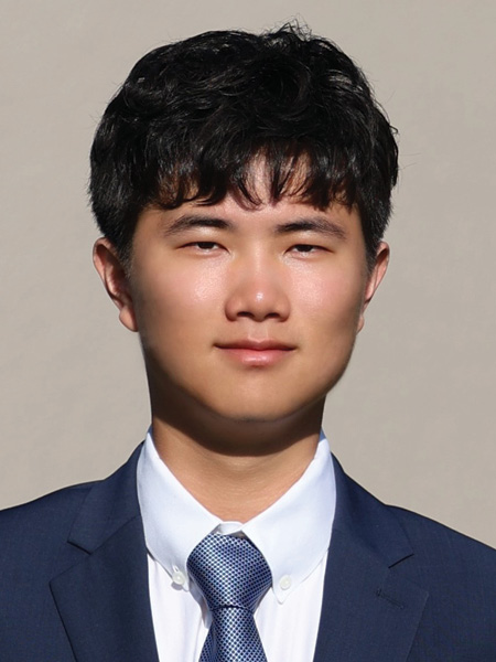 Headshot Photo Michael Pang resized